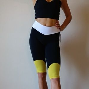VATA Brasil Yoga & Fitness Knee Pants